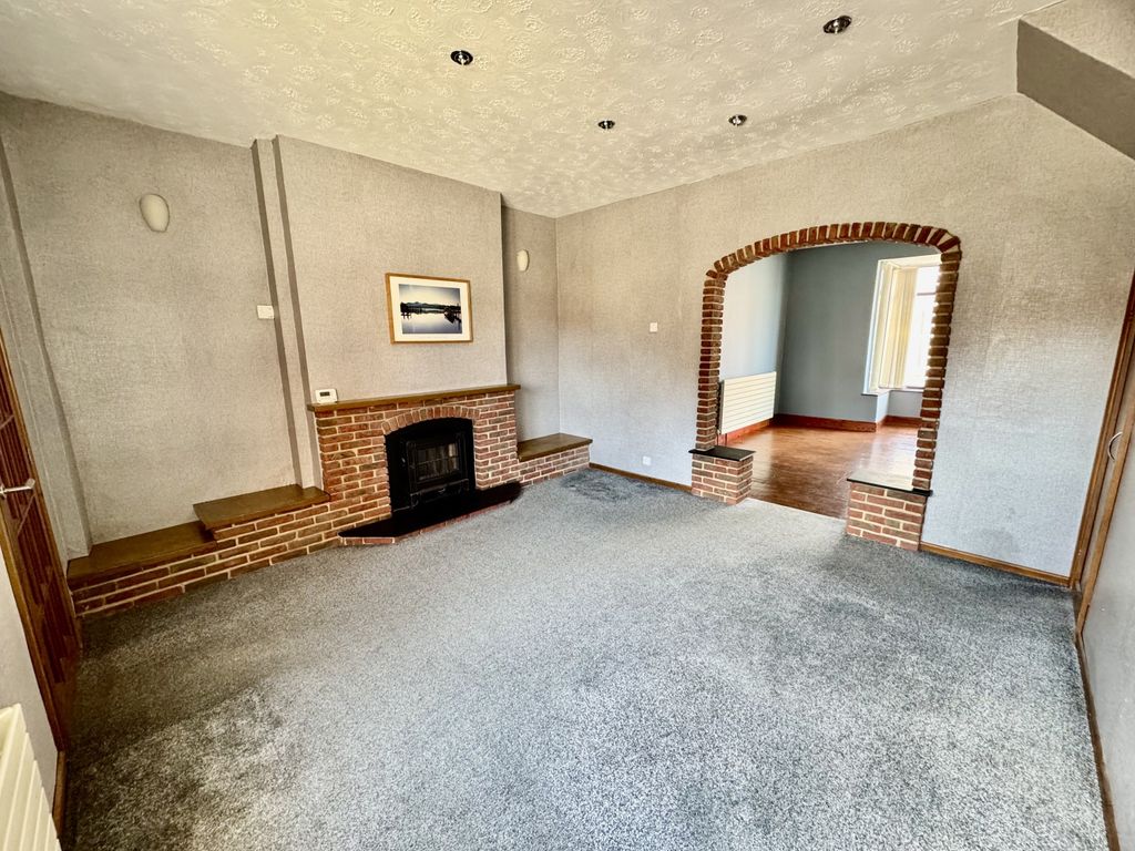 Property photo 3 of 15 Img_8259