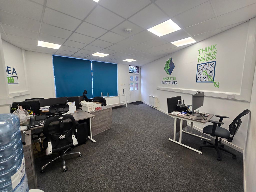 Property photo 2 of 3