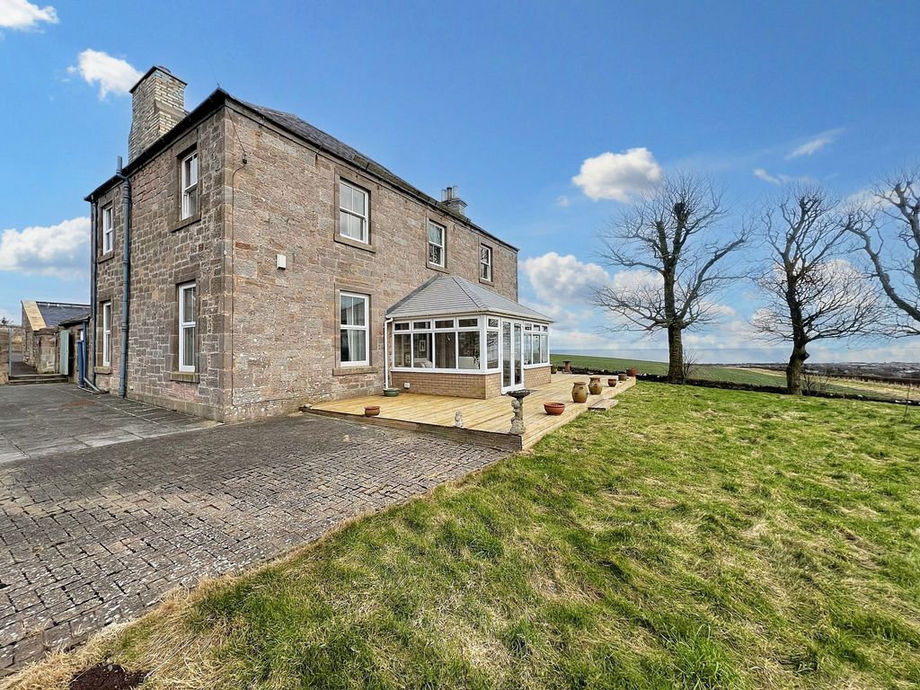 Property photo 1 of 37