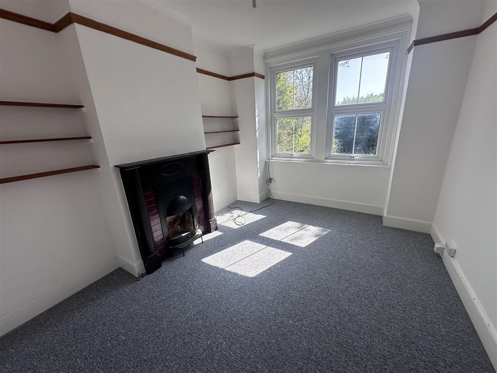 Property photo 3 of 8 Img_5878.Jpg