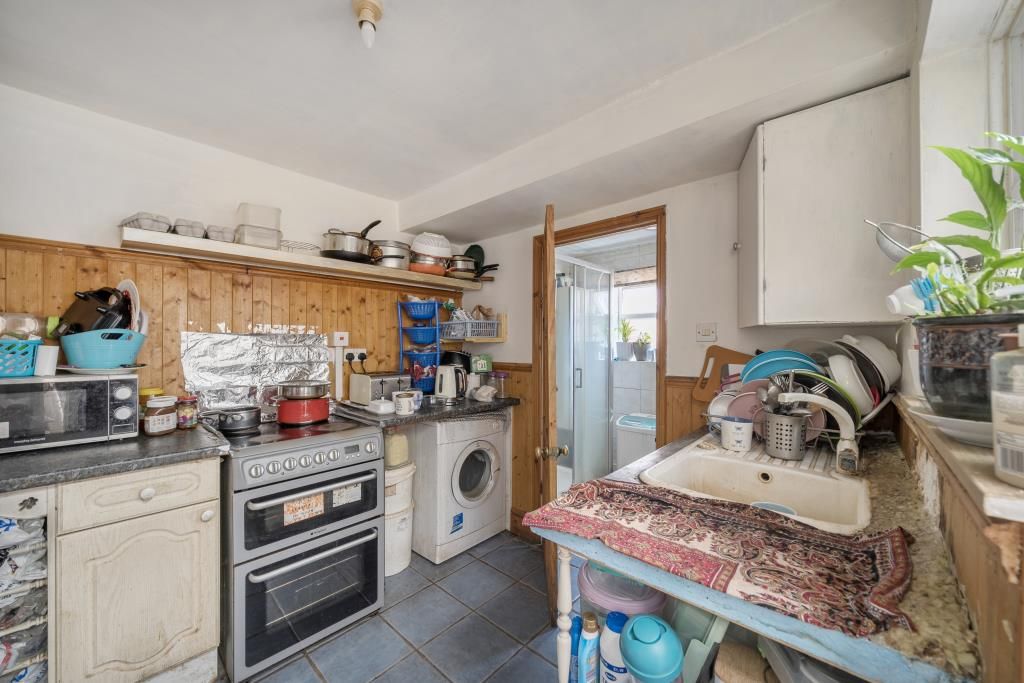 Property photo 2 of 16 Kitchen
