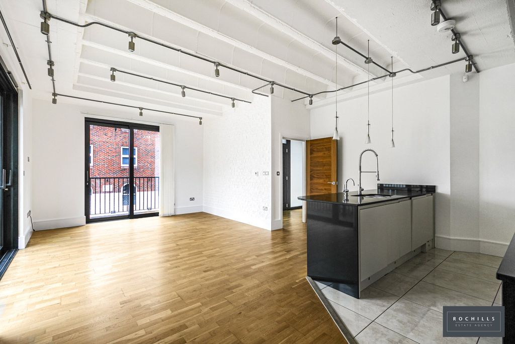 Property photo 3 of 18 Picture No. 20