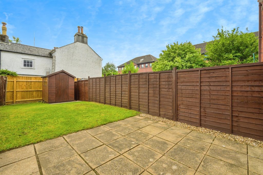 Property photo 3 of 17