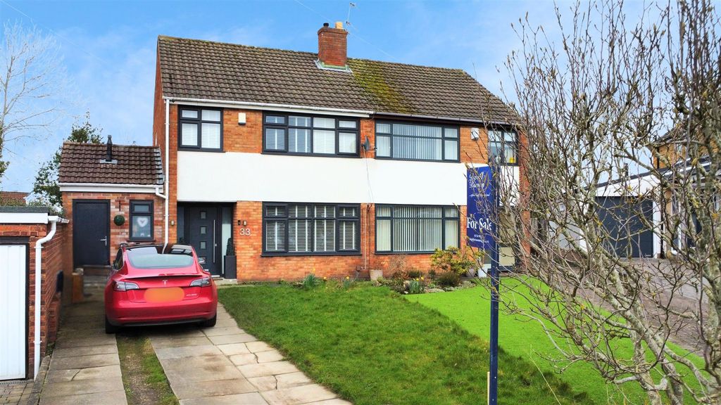 Property photo 1 of 5 Standish Drive For Sale