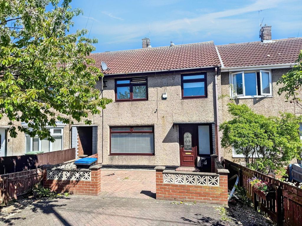 Property photo 1 of 18