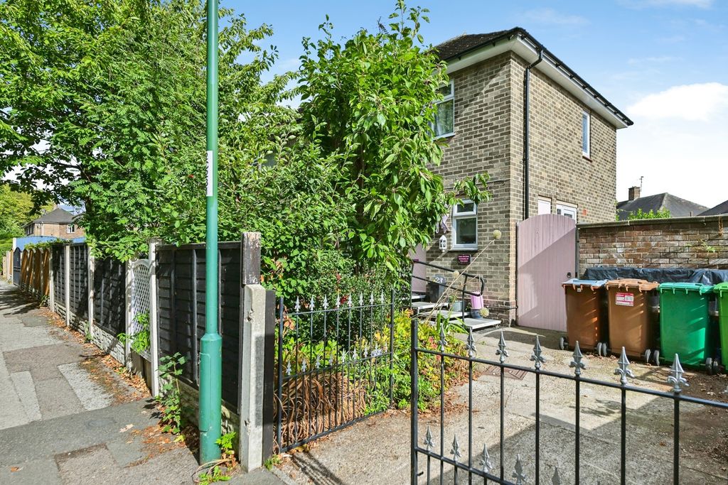 Property photo 1 of 14 Front