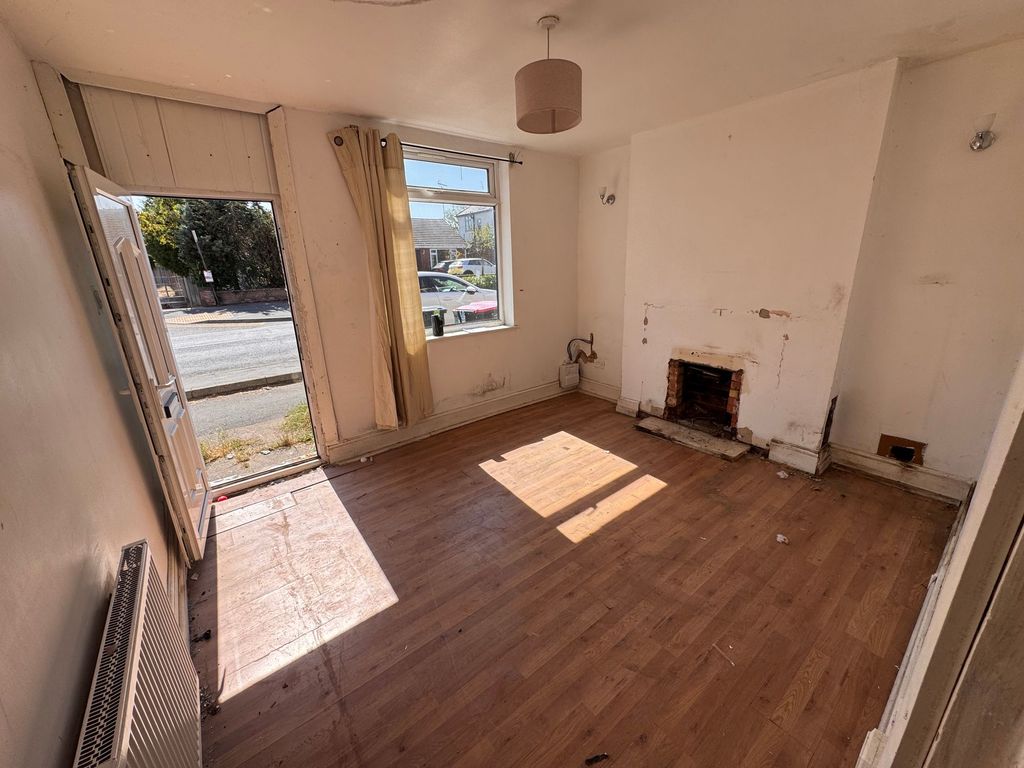 Property photo 3 of 22