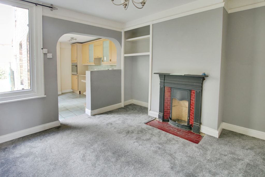 Property photo 3 of 9