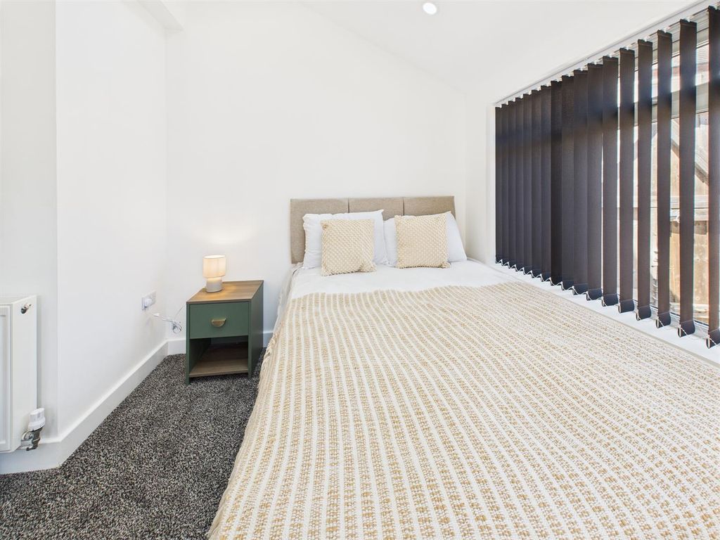 Property photo 2 of 7 Bedroom Three