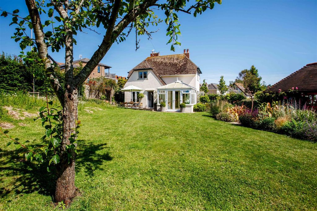 Property photo 1 of 25 House From Garden