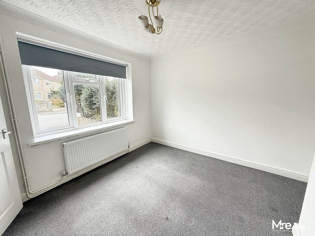 Property photo 2 of 11 Img_3906
