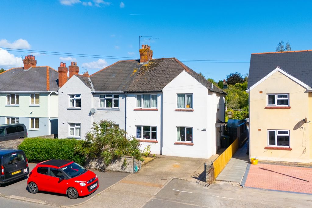 Property photo 1 of 37 Award-Winning Media Team On Every Listing_1