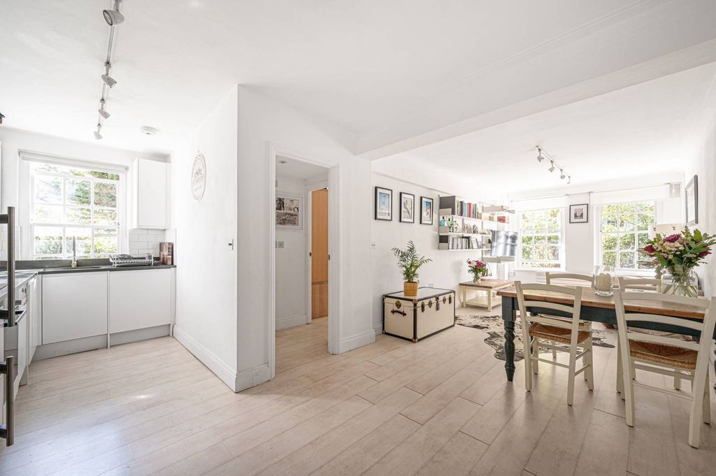 Property photo 2 of 7