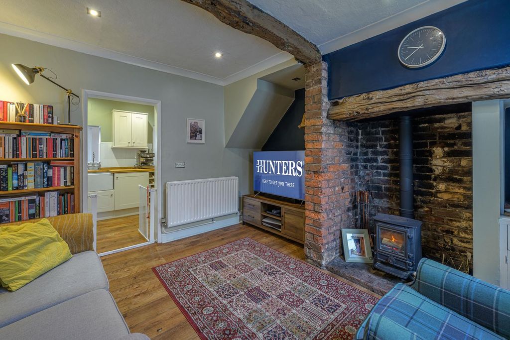 Property photo 2 of 16