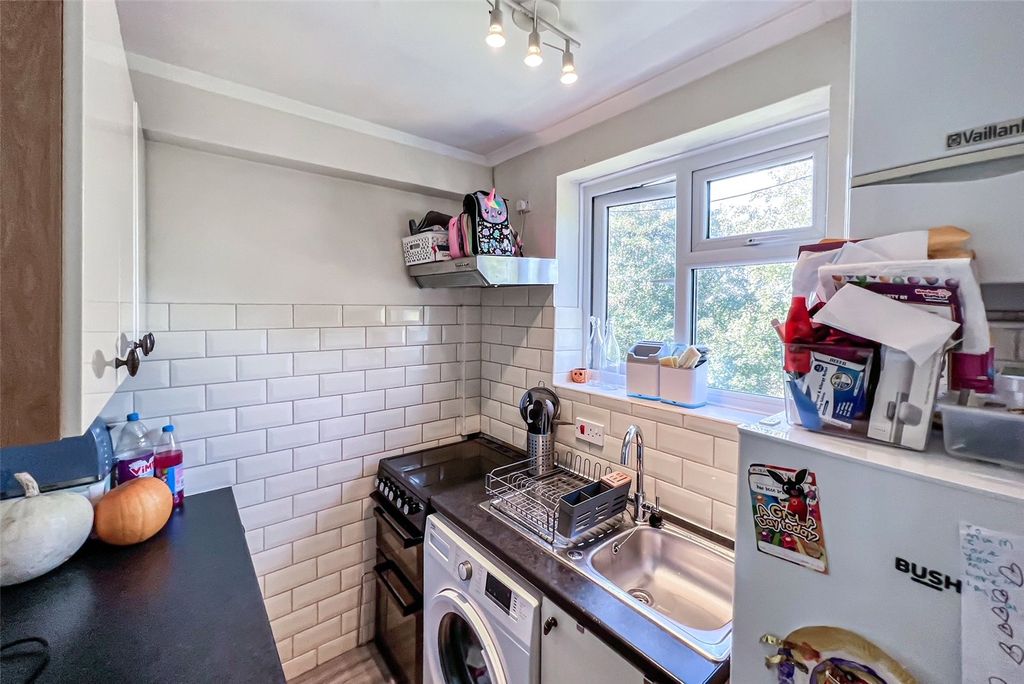 Property photo 3 of 12 Kitchen