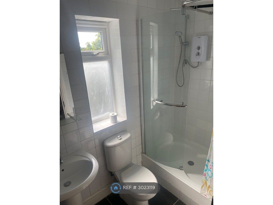 Property photo 3 of 4