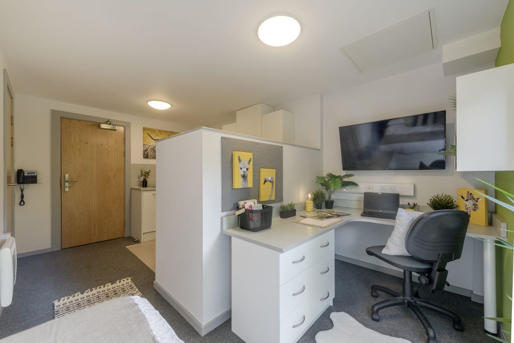 Property photo 3 of 20 Abodus-34922-Scaled-2.Jpg