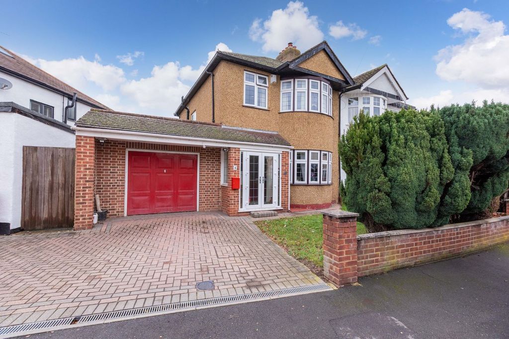 Property photo 1 of 12