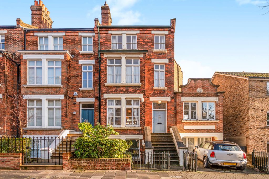 Property photo 1 of 18 Image