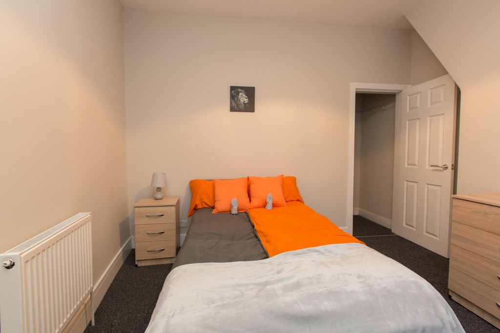 Property photo 3 of 8 Room 3 - Double Room