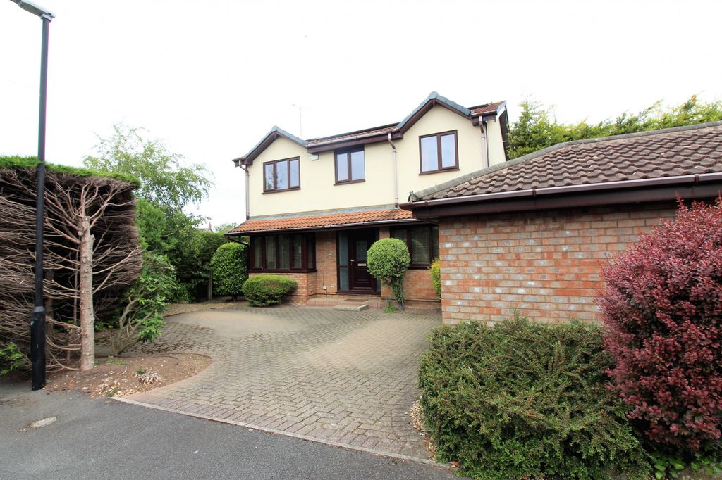 Property photo 1 of 30