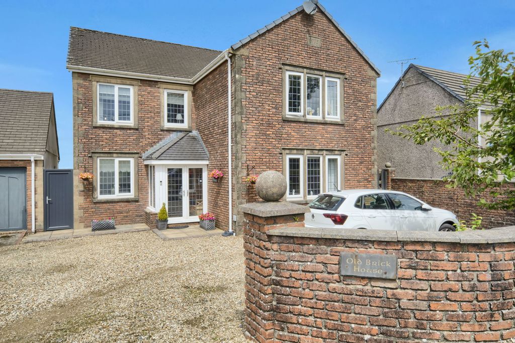 Property photo 1 of 68