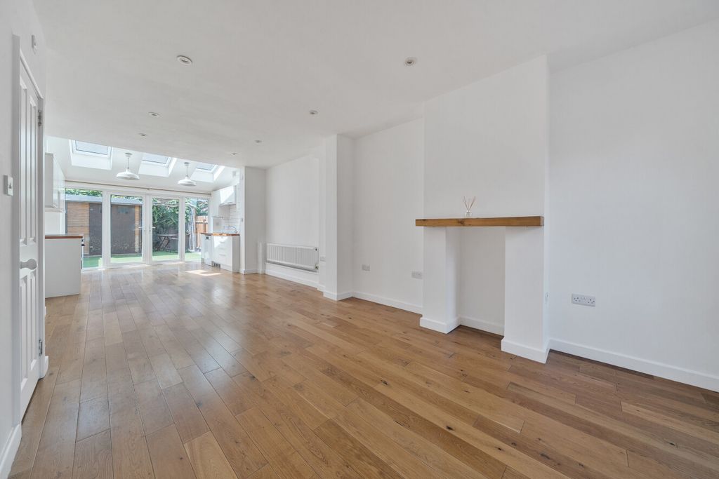 Property photo 3 of 9 1-6A7079978d922-1...