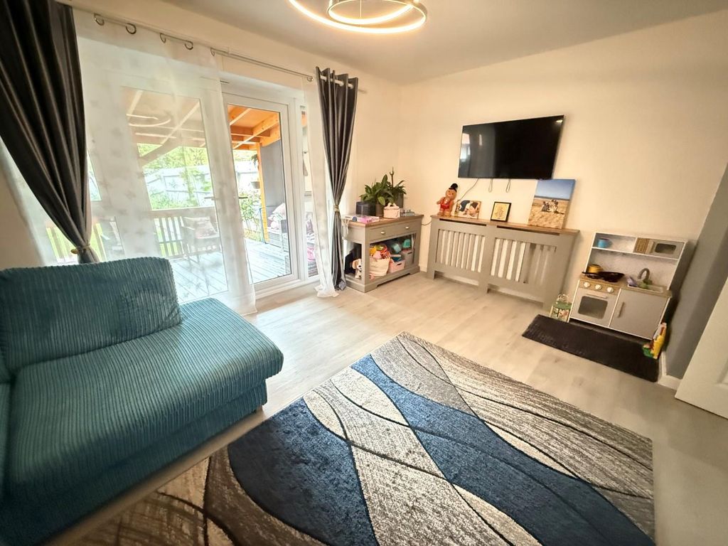 Property photo 2 of 14 14.Jpg