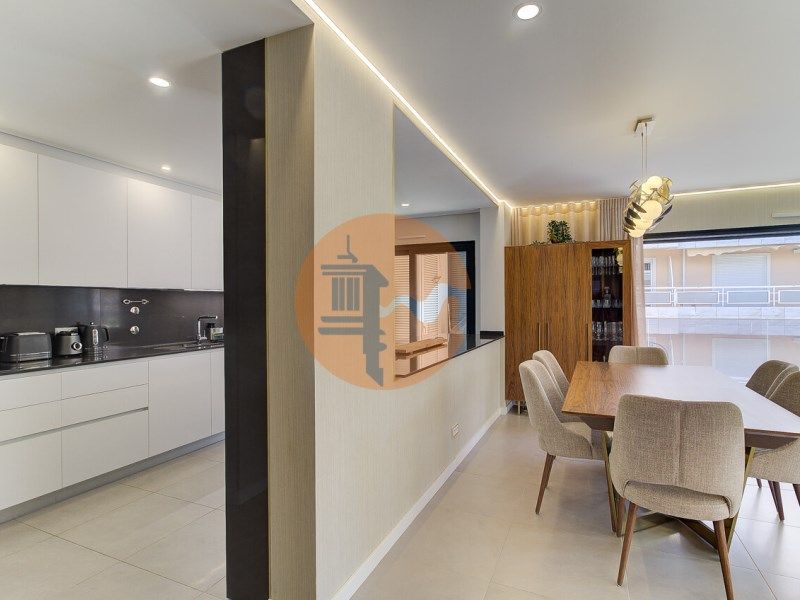 Property photo 3 of 59