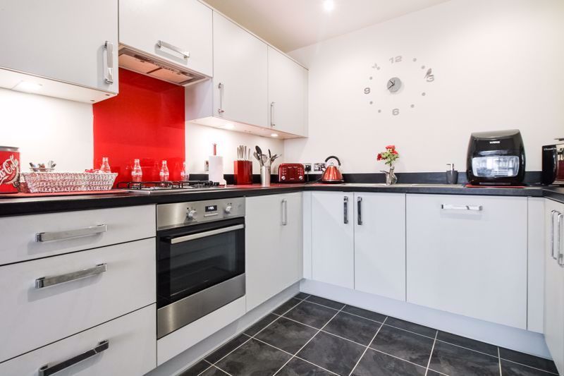 Property photo 2 of 16 Kitchen