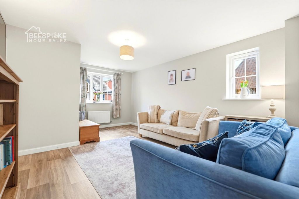 Property photo 3 of 20