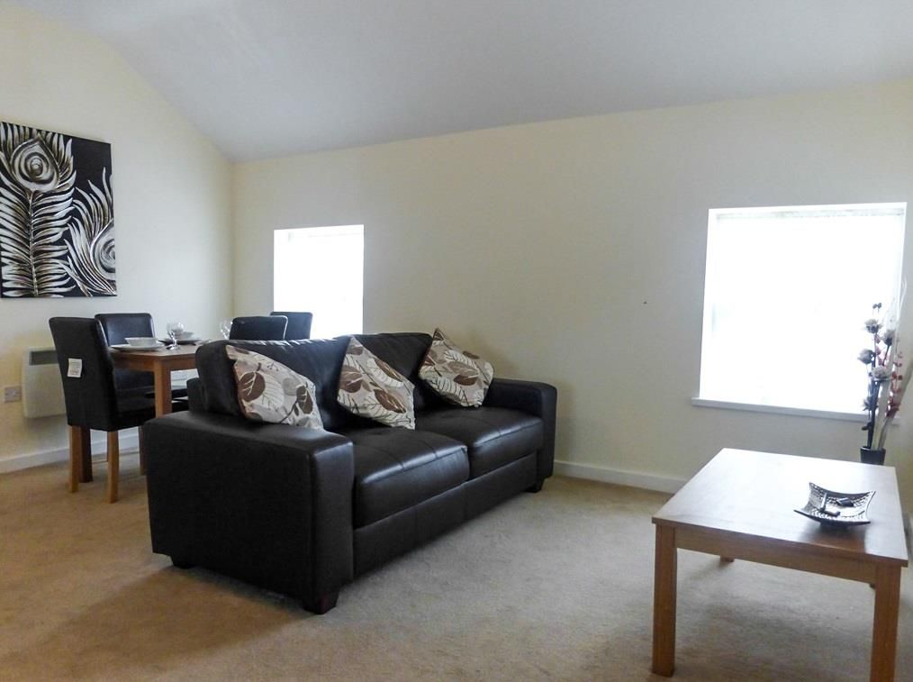 Property photo 2 of 5 Living Room