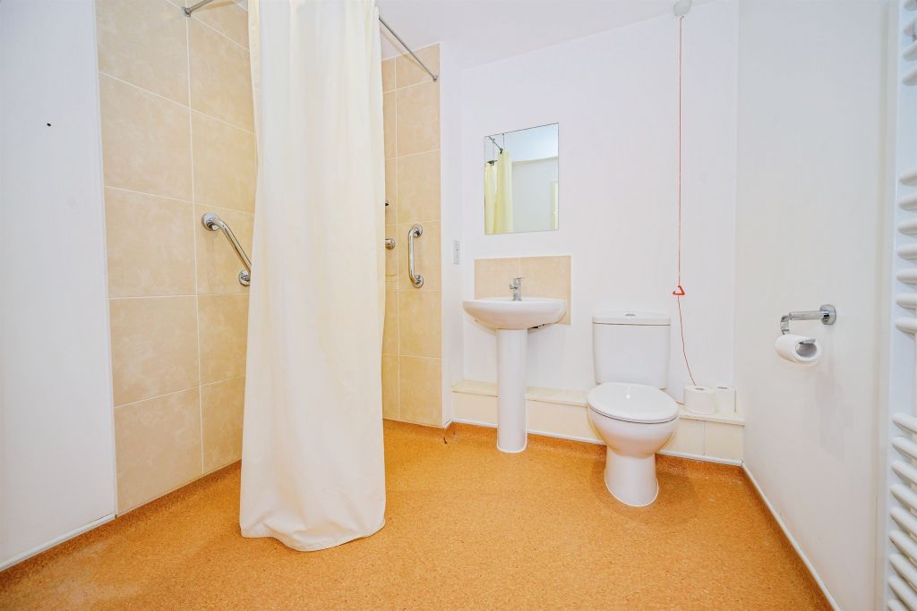 Property photo 3 of 12