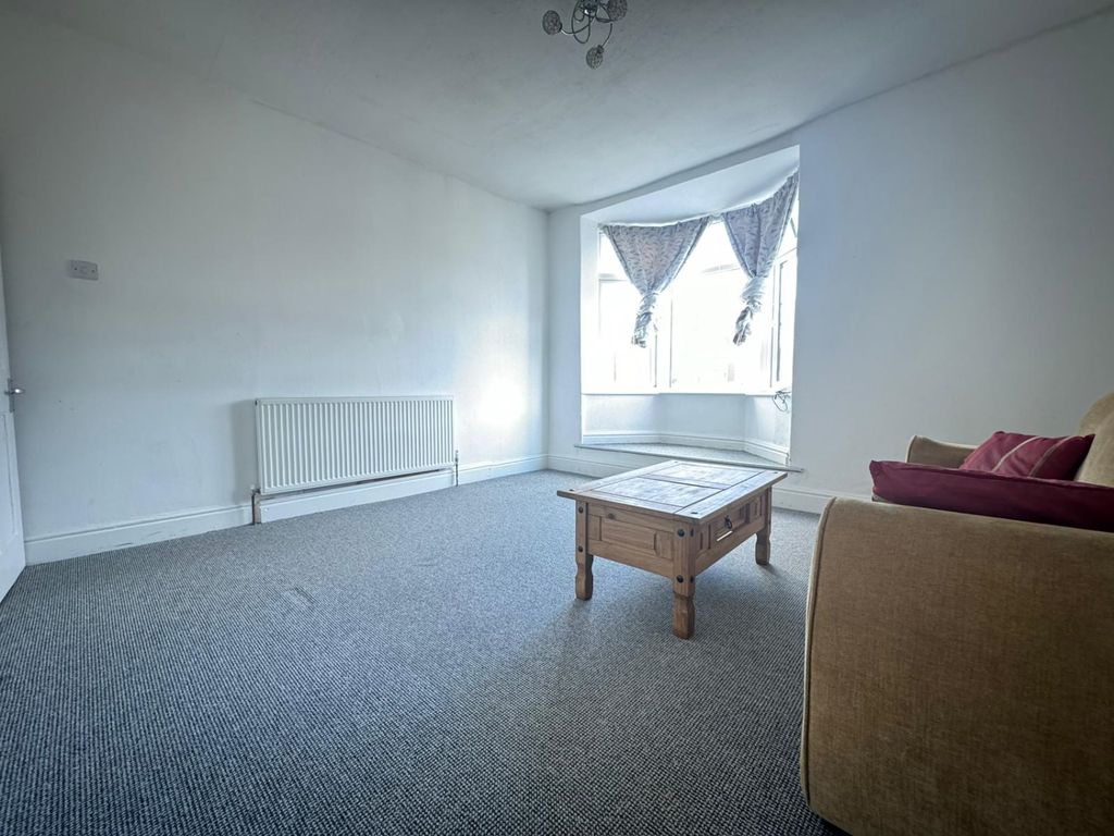 Property photo 3 of 5 Fbbb0c4d-B916-4Ecd-Bdee-Cee6B4A91715