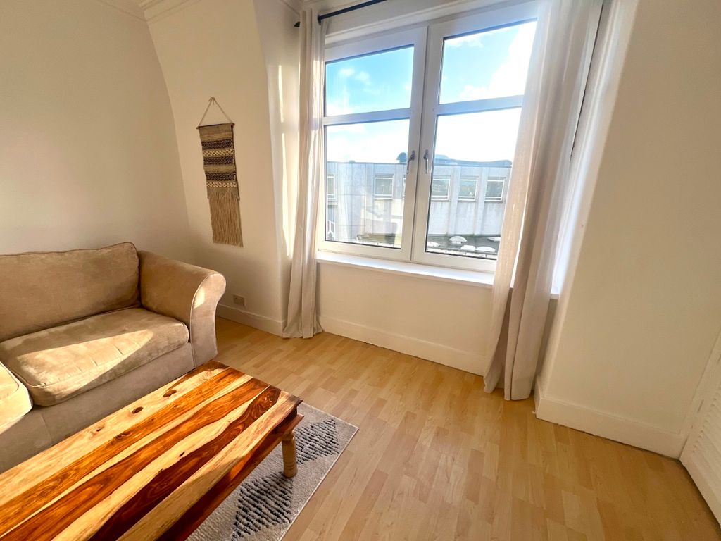 Property photo 2 of 8 Photo 2