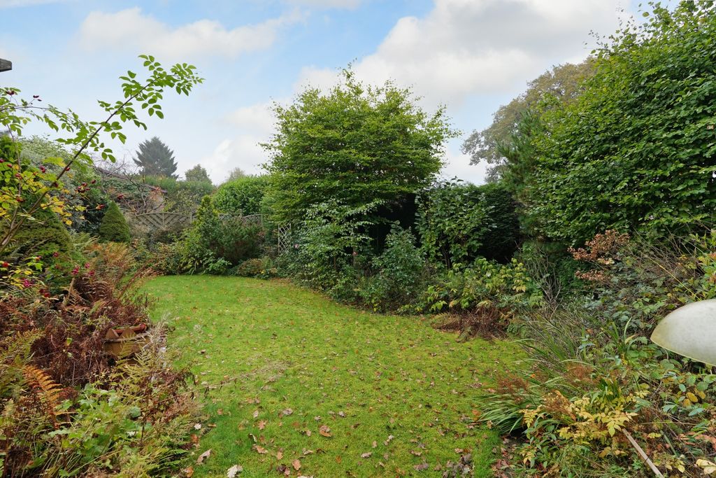 Property photo 3 of 35 Garden
