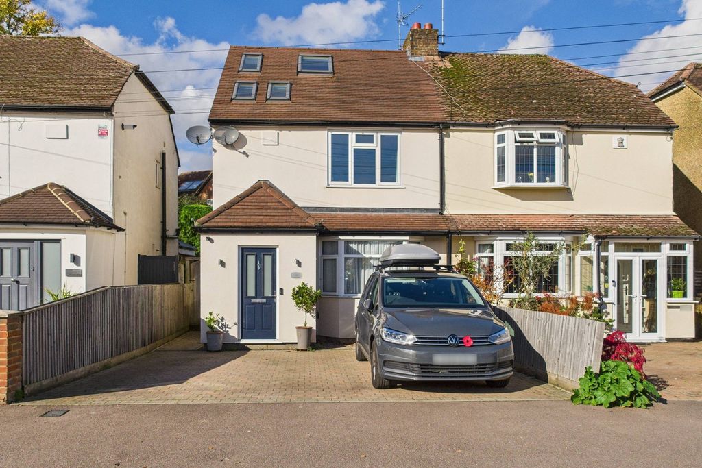 Property photo 1 of 27