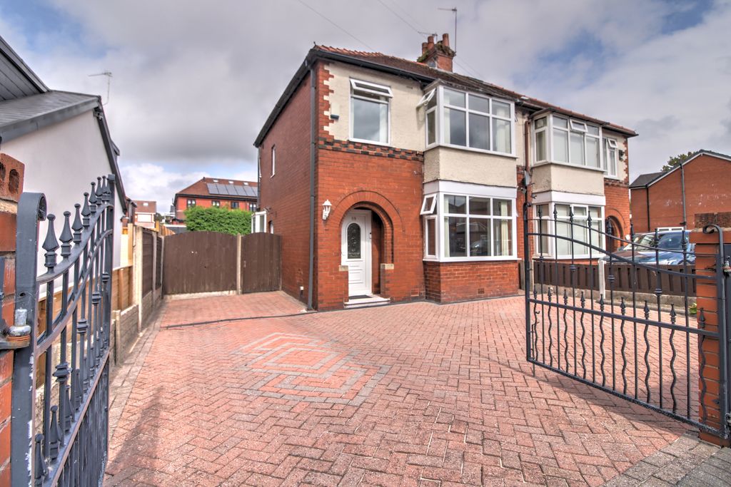 Property photo 1 of 20 1