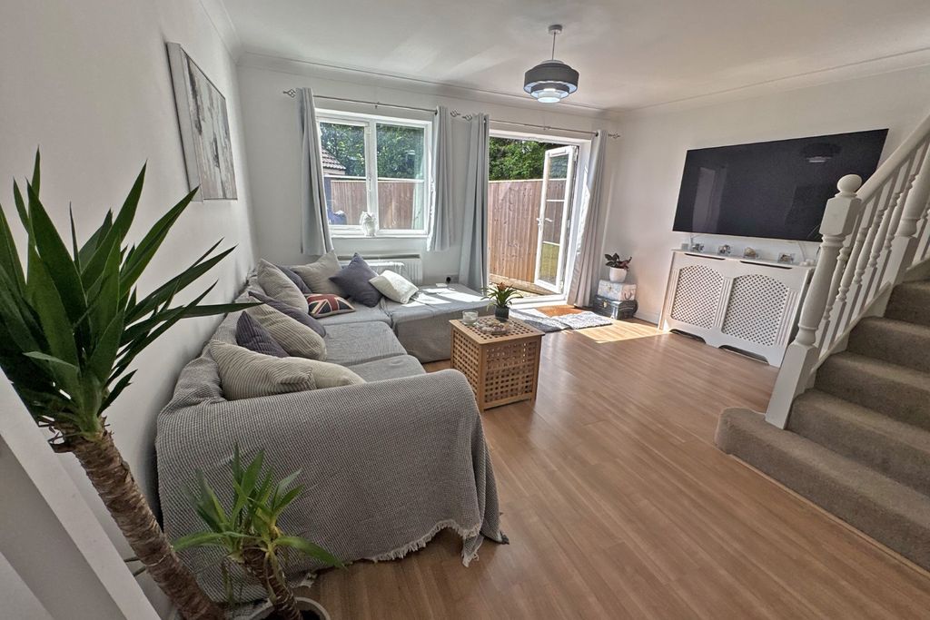 Property photo 2 of 12 4253986