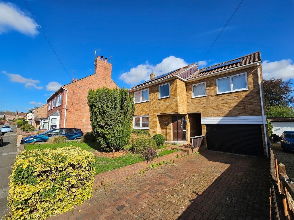 Property photo 1 of 16 Front View