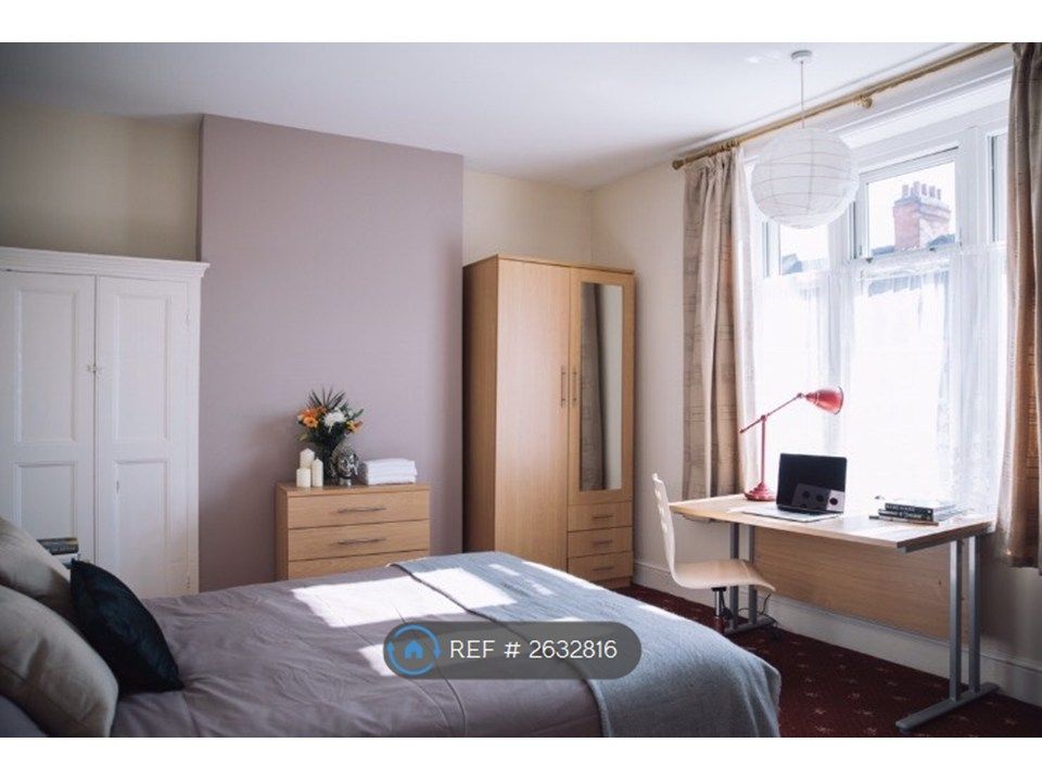 Property photo 1 of 22 Bedroom 3