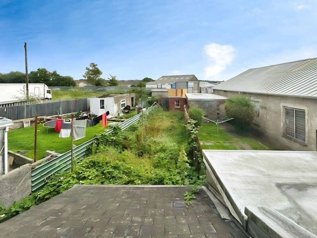 Property photo 2 of 10