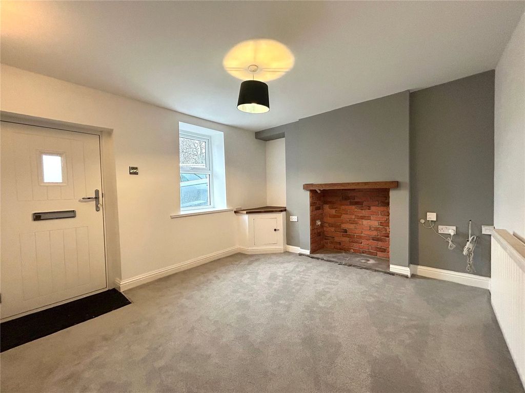 Property photo 2 of 12 Living Room