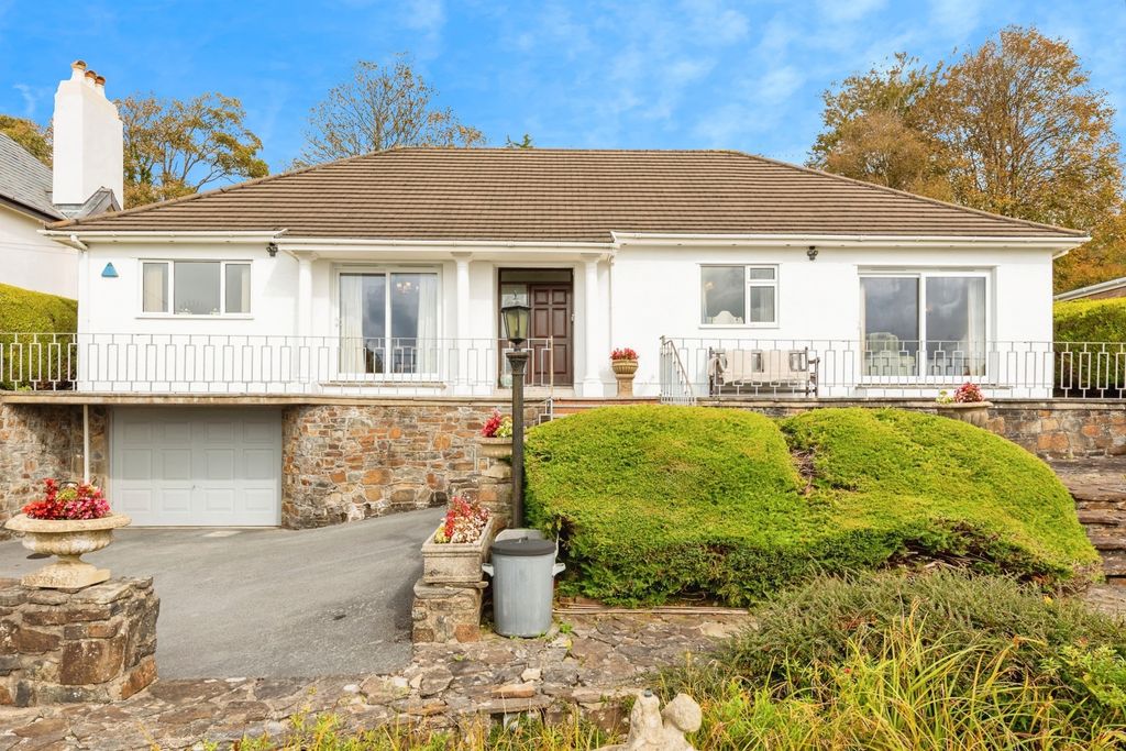 Additional image 8 of 3 bed bungalow for saleCwmbach Road, Llanelli, Carmarthenshire SA15