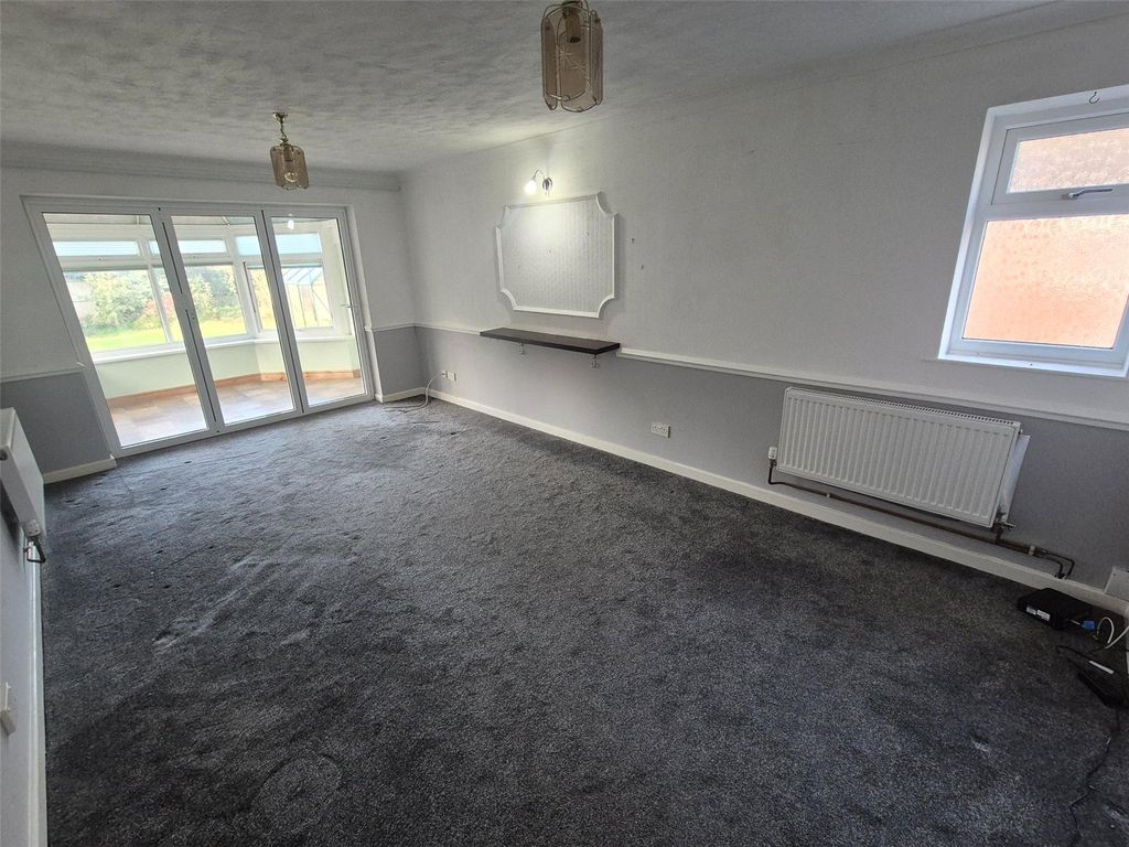 Property photo 3 of 15 Picture No. 11