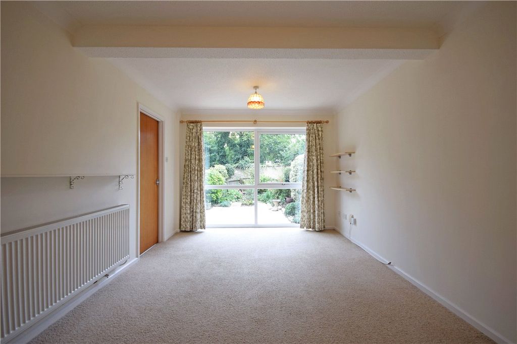 Property photo 2 of 6 Picture No. 05