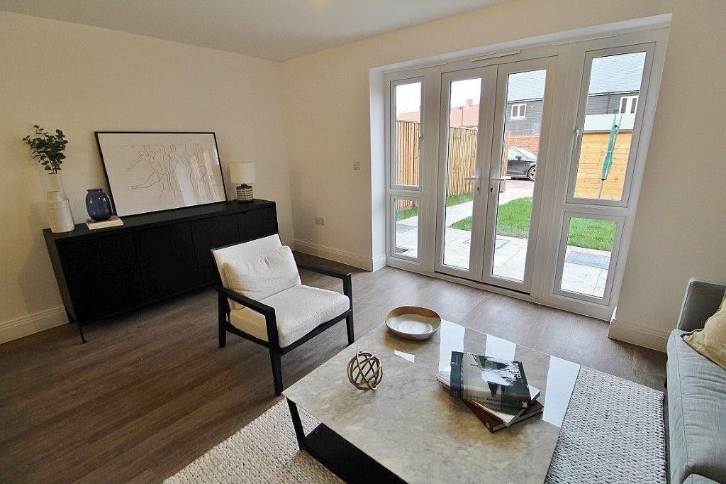 Property photo 3 of 17