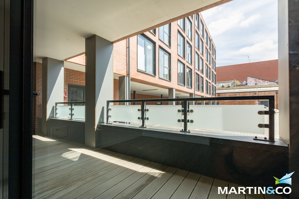 Property photo 3 of 9 Picture6