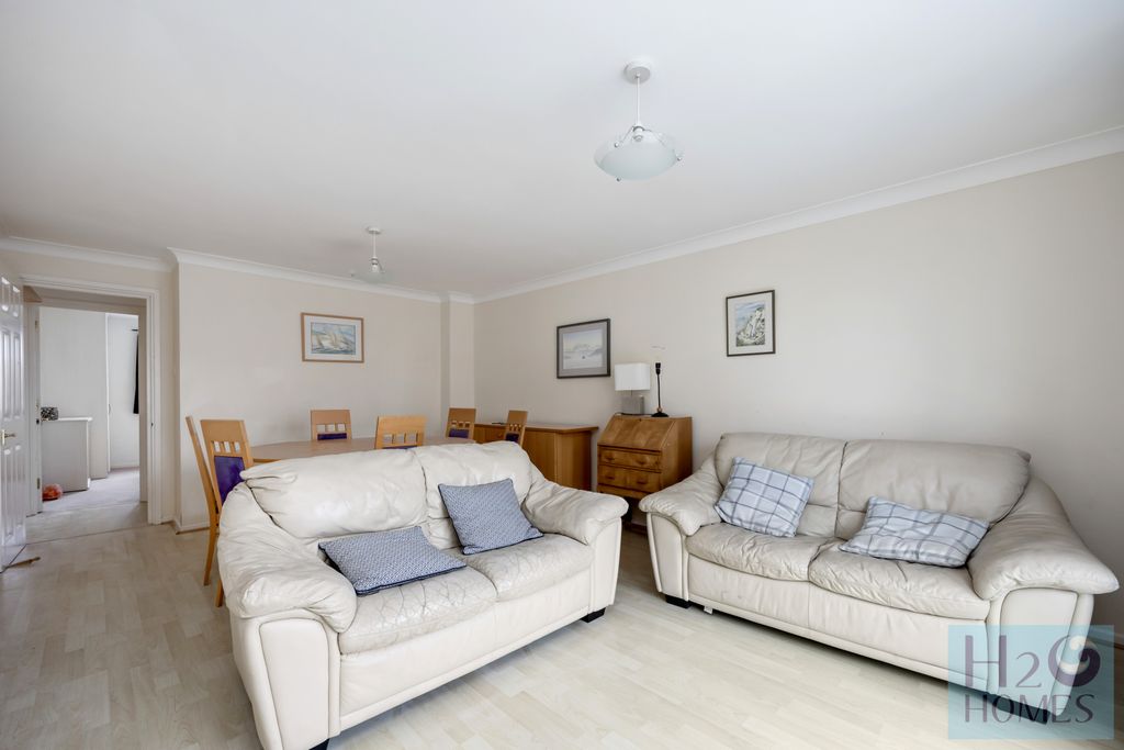 Property photo 3 of 14 Britannia Court_Flat 11-006