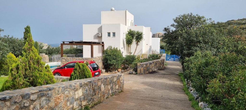 Property photo 1 of 26 Villa For Sale In Plaka Elounda